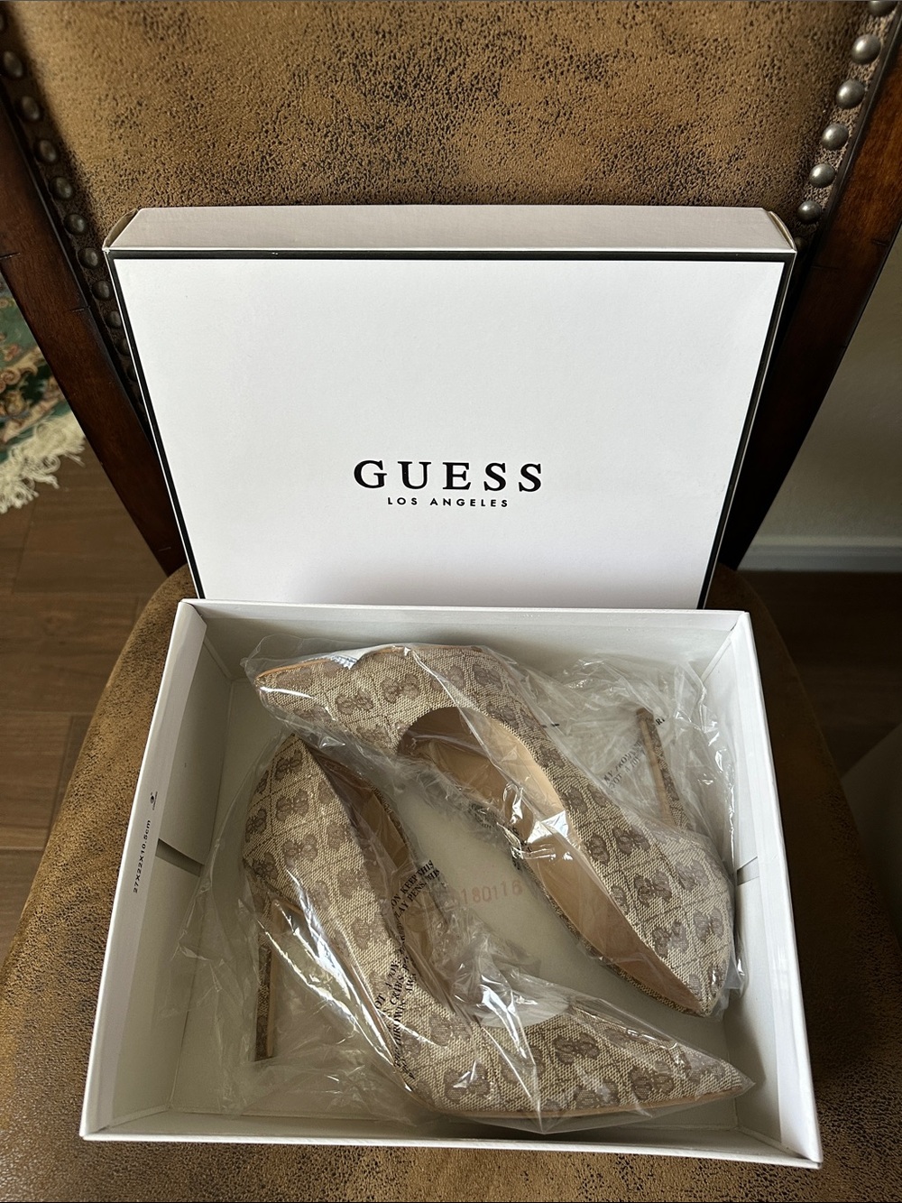 GUESS Beige Logo Pointed-Toe Stiletto Pumps